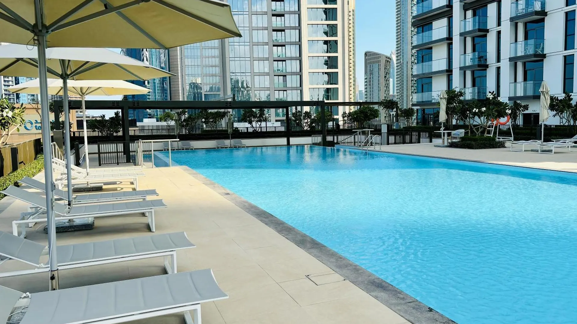 Burj Crown - First Class Boulevard View, 9 Min Walk Dubai Mall Förenade Arabemiraten