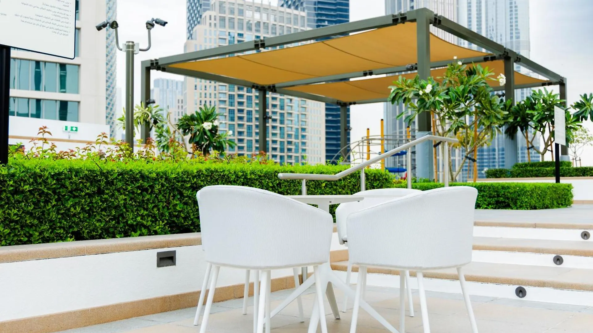 Burj Crown - First Class Boulevard View, 9 Min Walk Dubai Mall Lägenhet